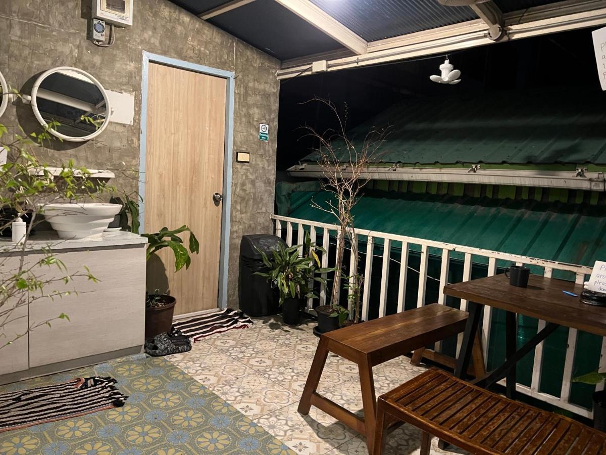 Baan Chanasongkram Bangkok Kültér fotó